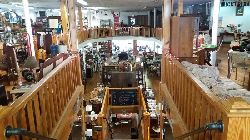 Clinton Antique Mall Spreads 70 Dealers Across Three Floors