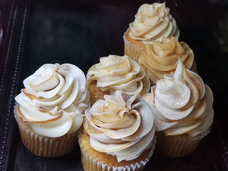 Cupcakes And Minis For Group Orders