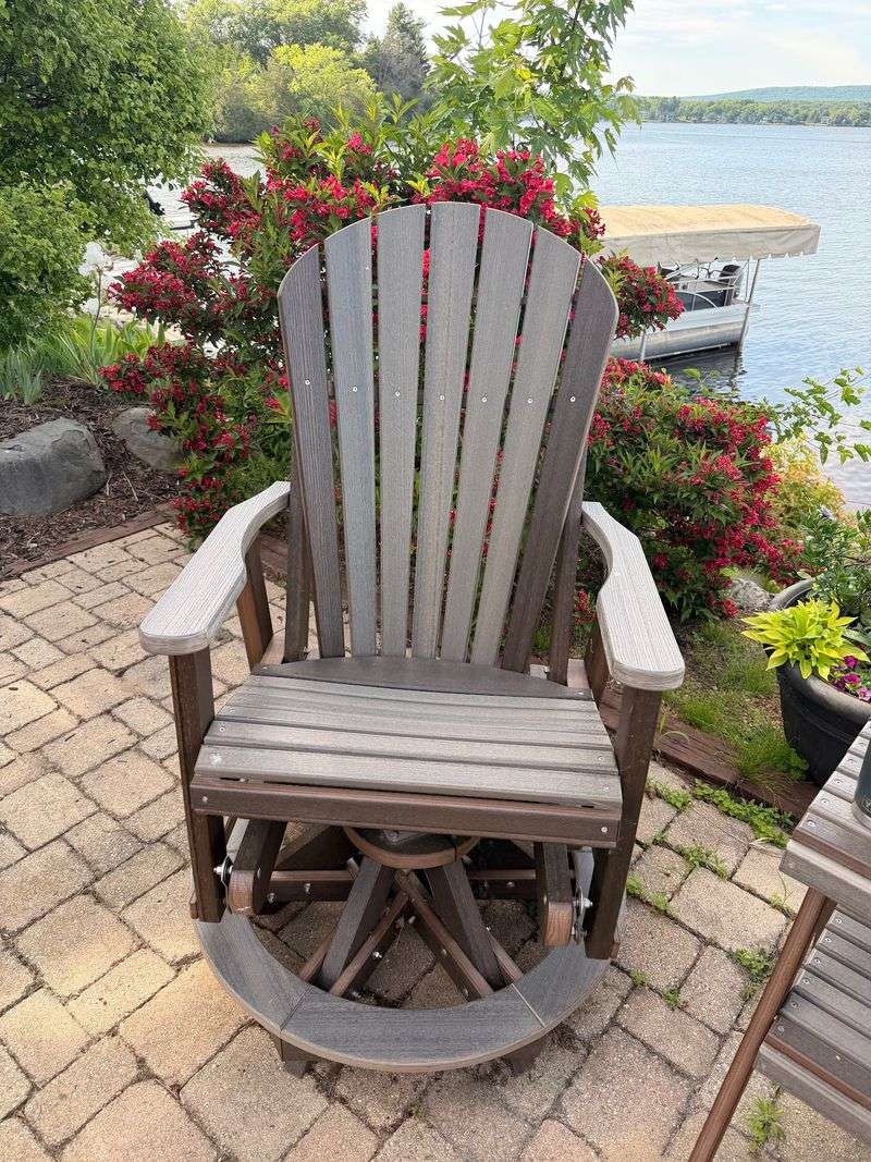 Solid Wood Pieces Near Pardeeville Worth Planning A Day Around