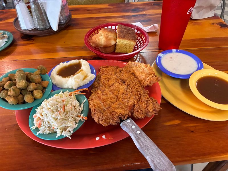 The Chicken Fried Steak That Earned Its Legendary Status