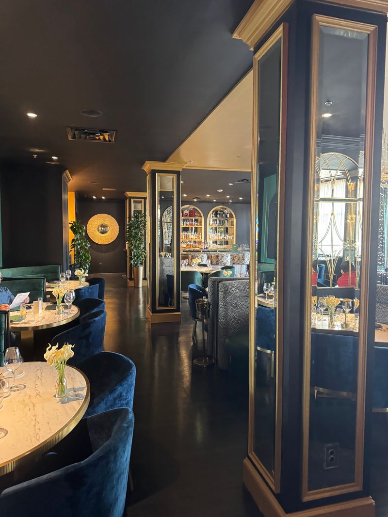 A Private Dining Room For Occasions That Deserve Their Own Space