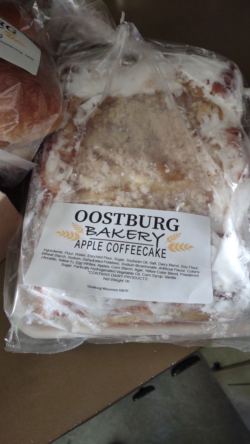 Coffee Cake That Regulars Drive Miles To Buy