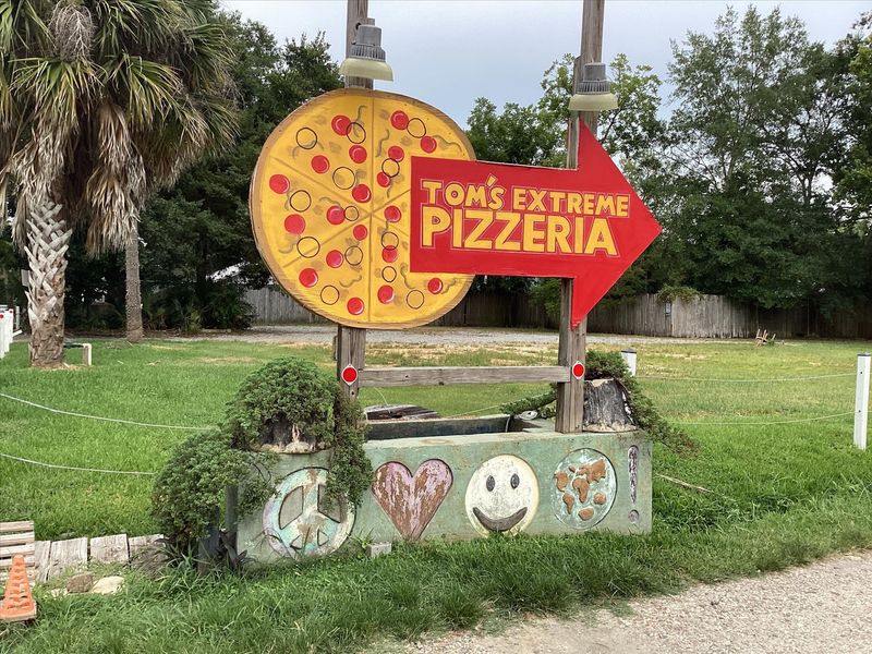 Tom's Extreme Pizzeria