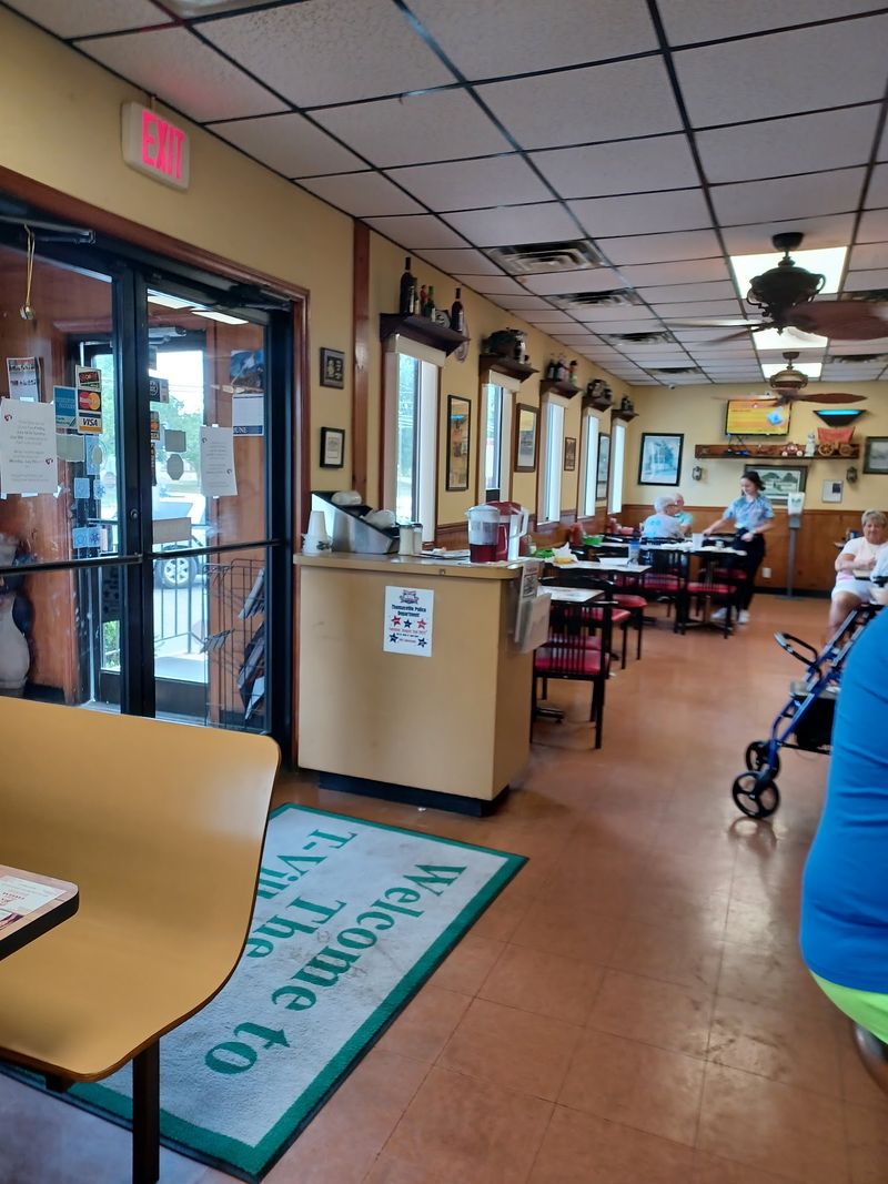 Explore Thomasville Around Lunch