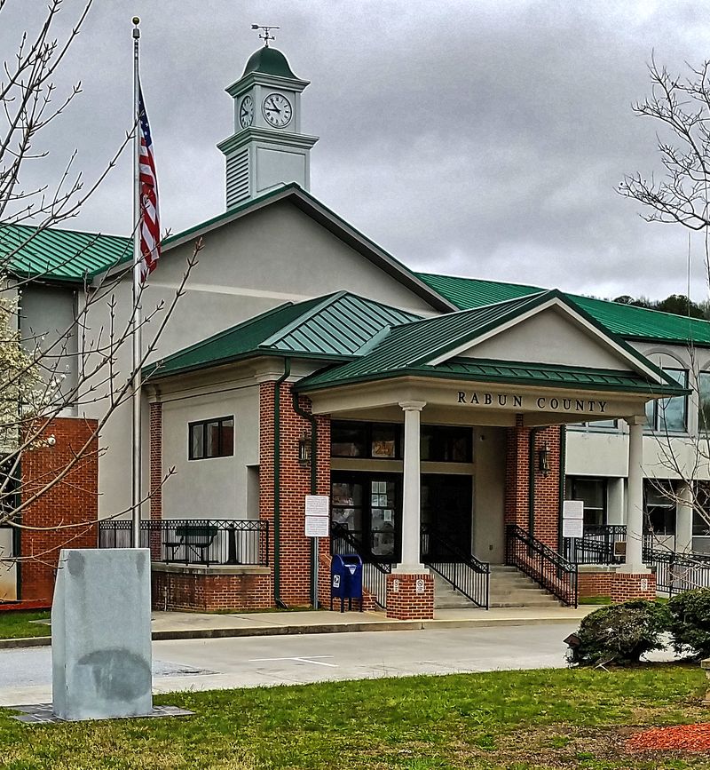 The Unchanged Courthouse Square