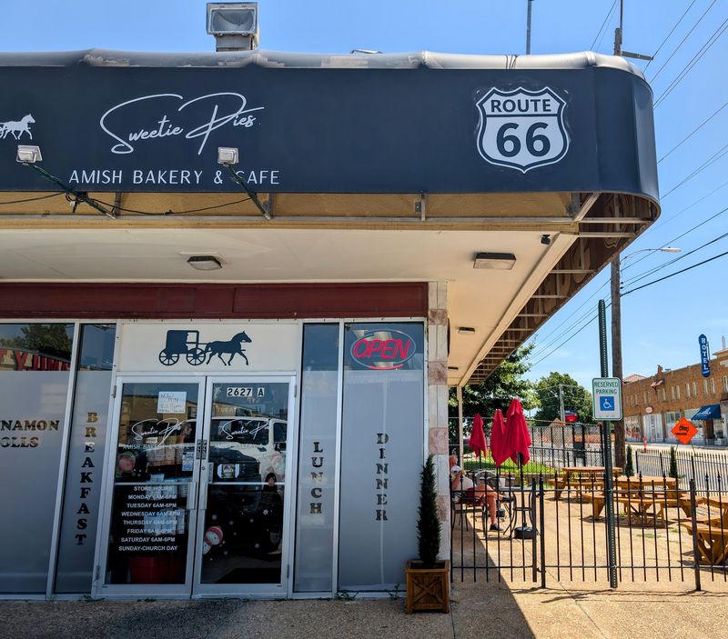 Sweetie Pie's Amish Bakery And Cafe