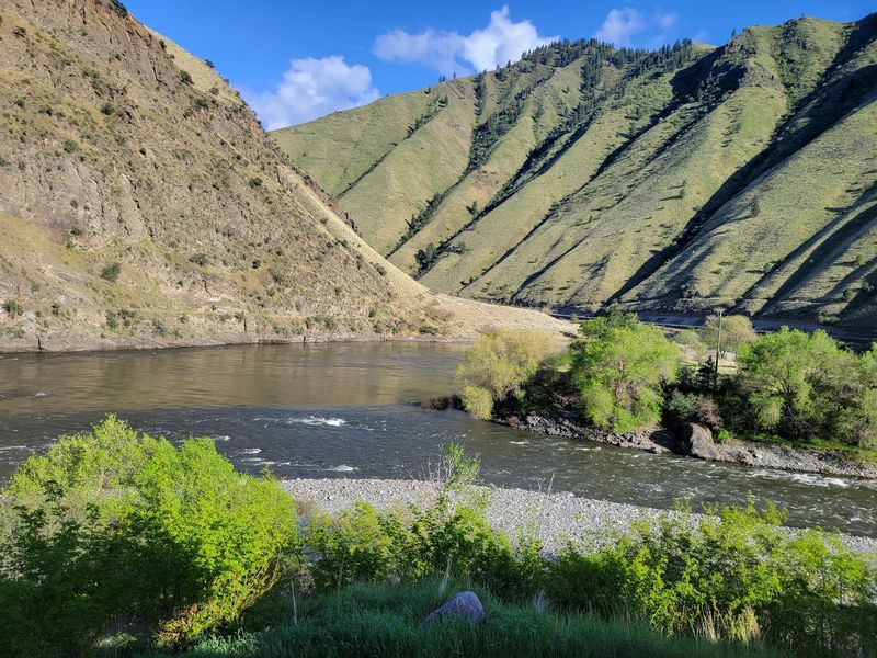 Trails, Peaks, And Views That Demand Attention