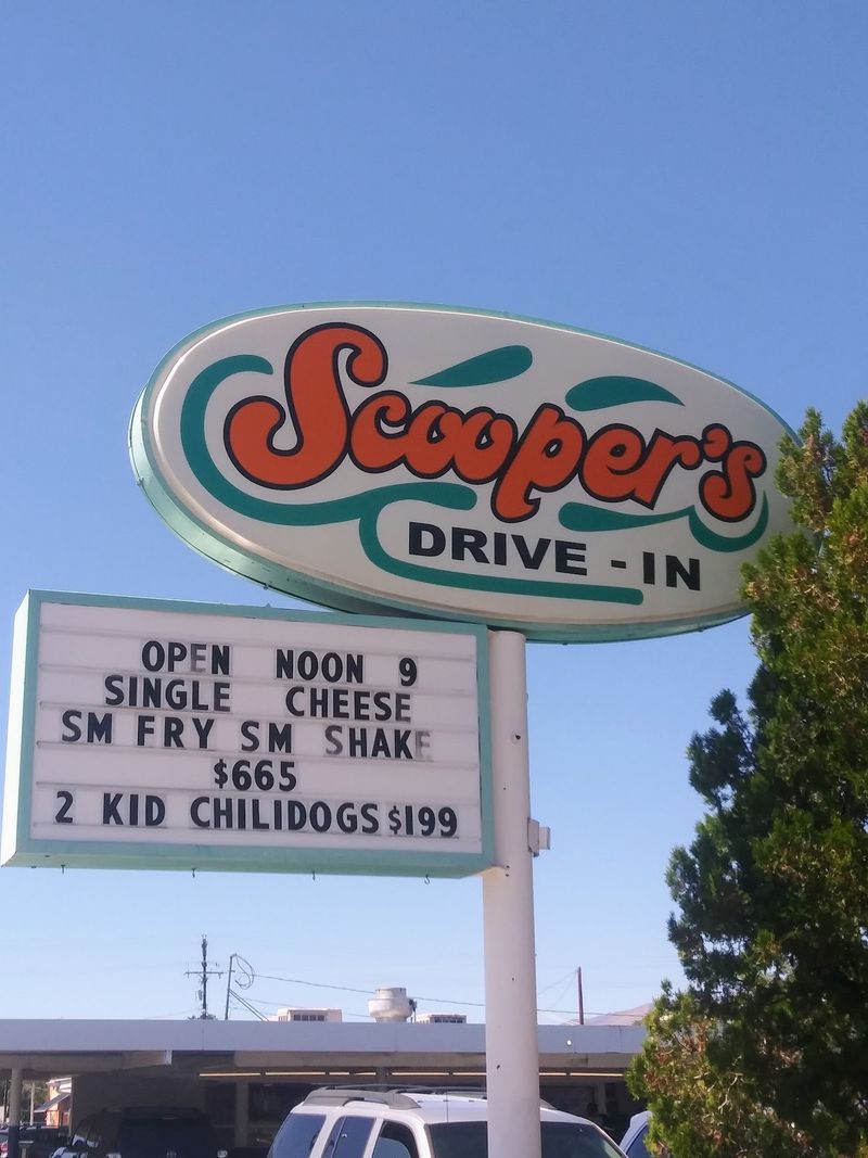 Scoopers Drive-In, Sparks