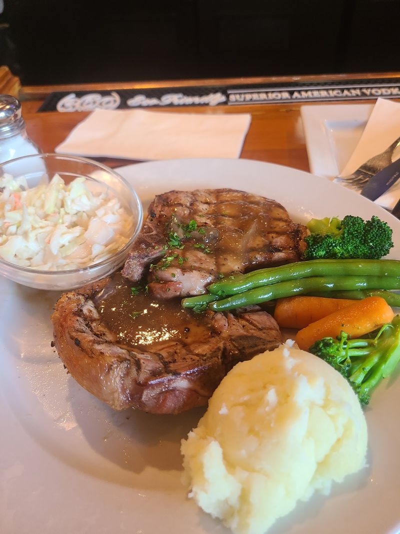 Steaks, Sandwiches, And Comfort Plates You Can Count On