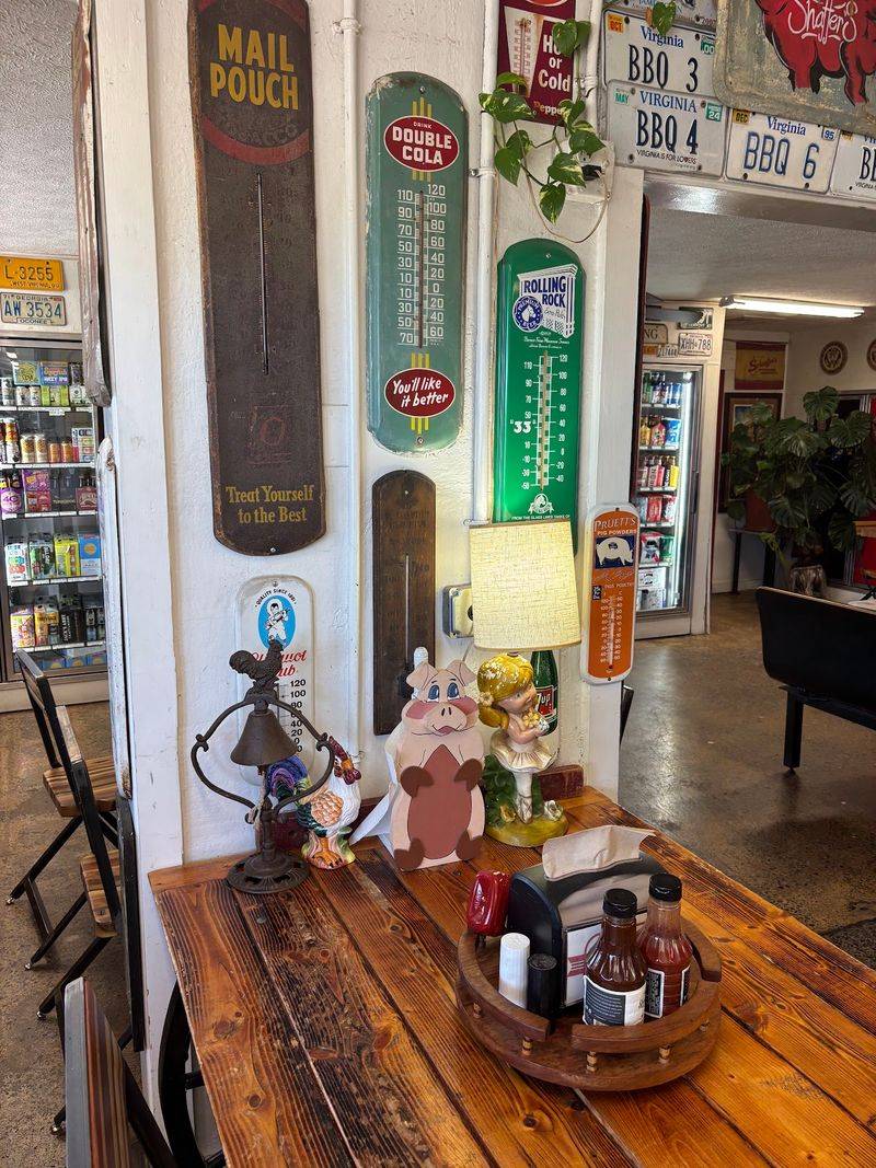 A Converted Gas Station Adds Old Roadside Character To Lunch
