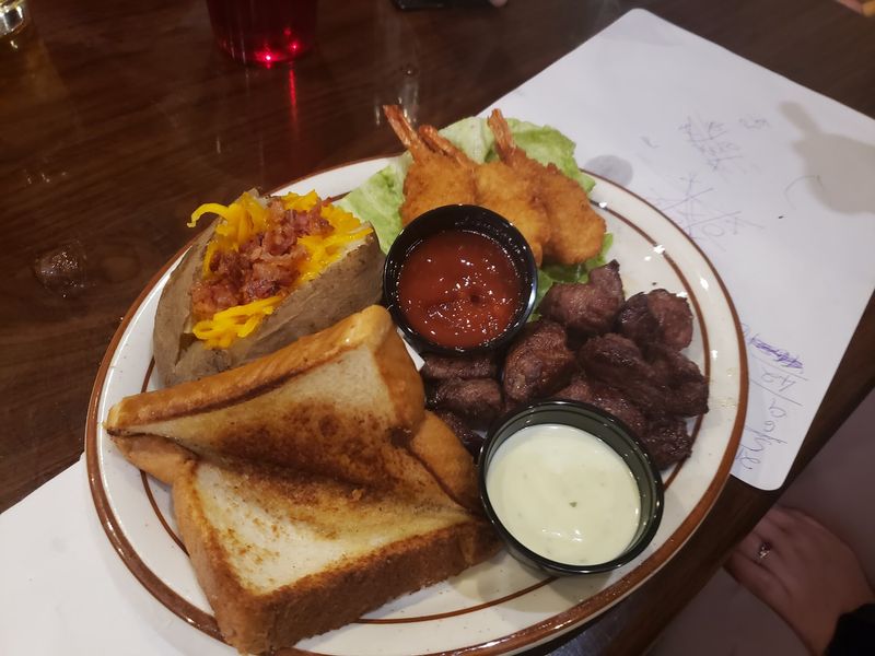 Why This Pierre Steakhouse Deserves A Special Trip