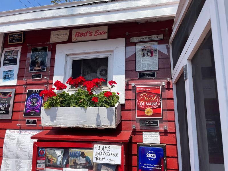 Cash Or Check Keeps Things Simple At The Window