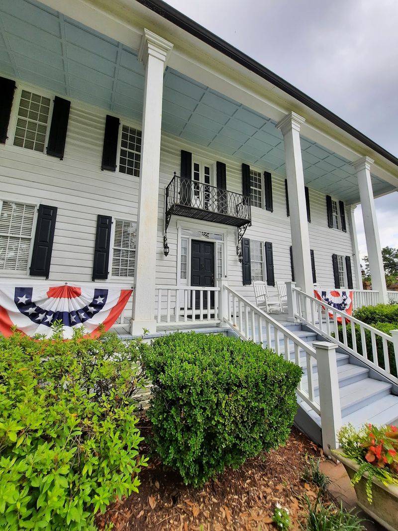 Antebellum Homes And A Church From The 1700s