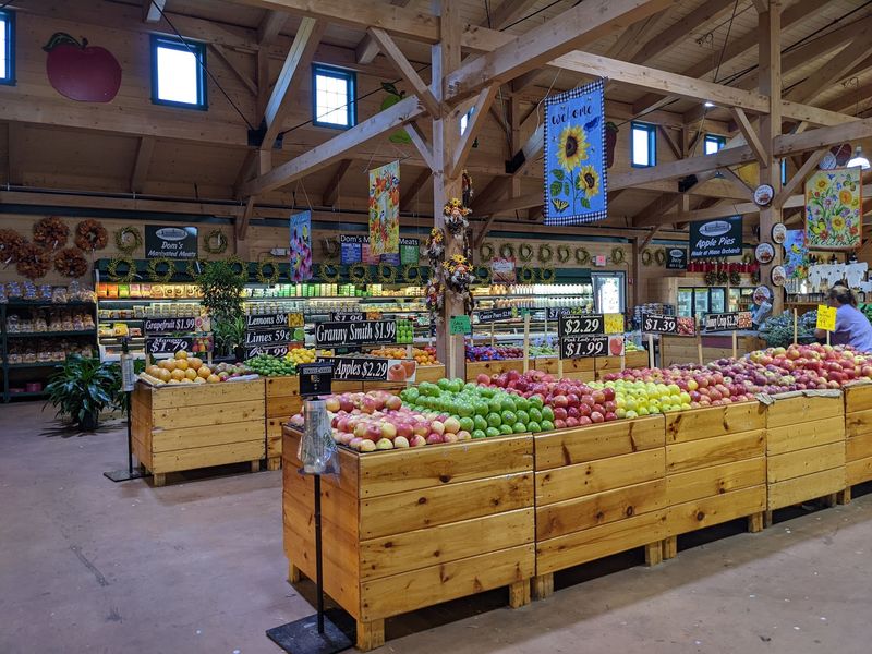 Calareso's Farm Stand & Garden Center, Reading