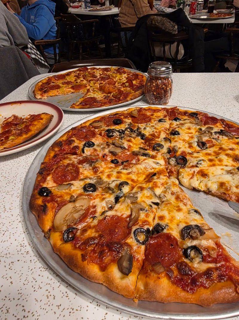 Thin-Crust Pizza With A Loyal Following