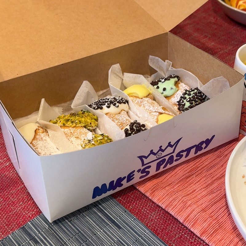 Cannoli With Nearly Twenty Flavors To Choose From