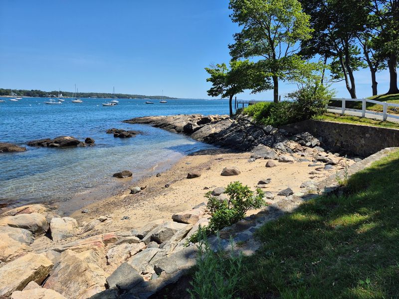 Salem Willows Park: Where Ocean Breezes Meet Arcade Bells