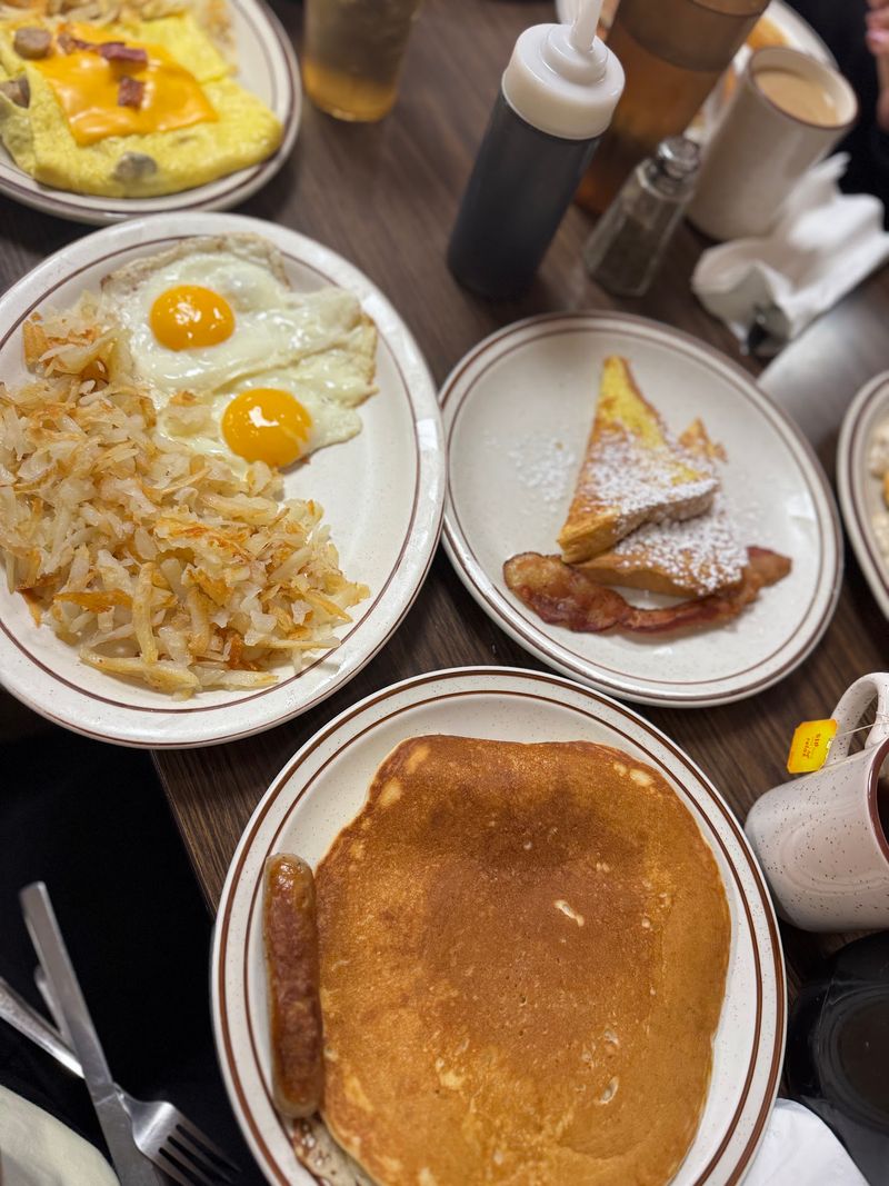 Breakfast Classics Done Without Fuss