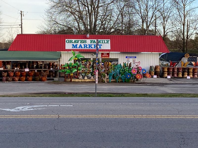 Graves Family Market, Susan Moore