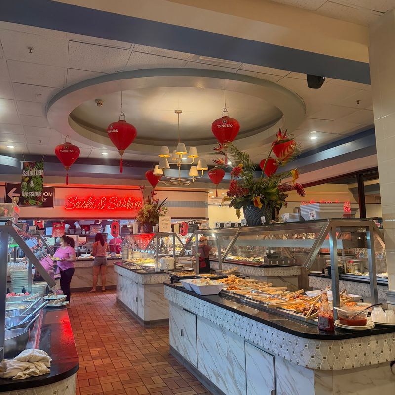 DJ's International Buffet