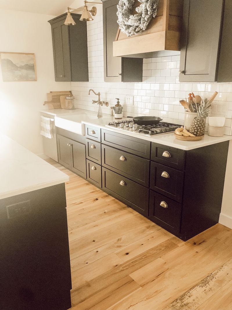 Salvaged Sinks And Plumbing Fixtures Worth Searching For