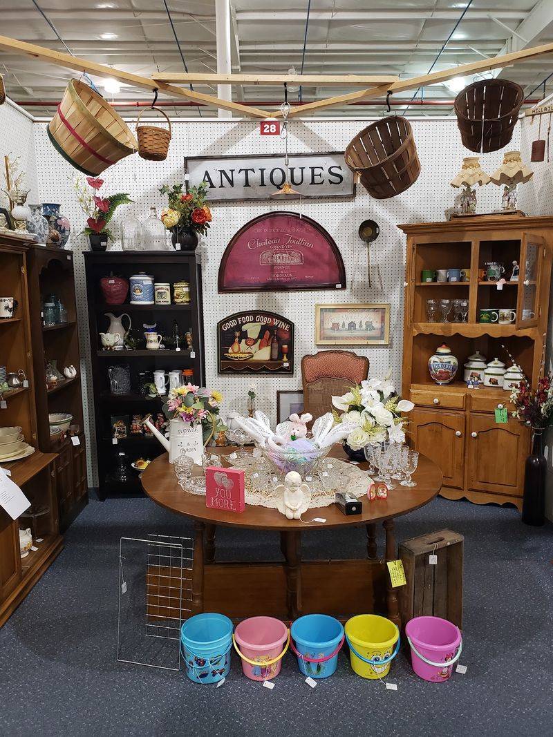 Different Styles Of Vintage Furniture