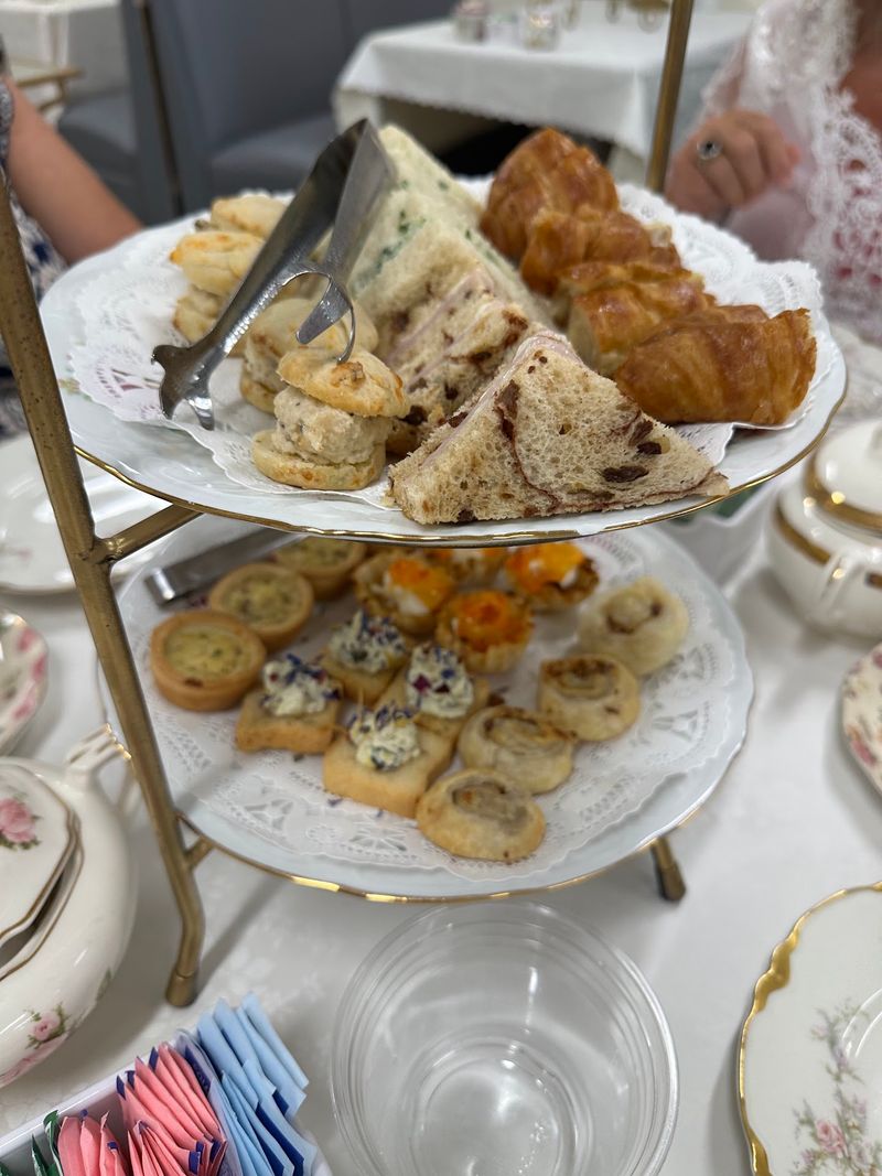 Different Types Of Tea Served