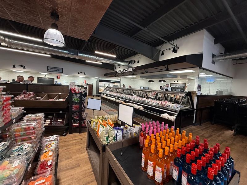 Miesfeld's Triangle Market