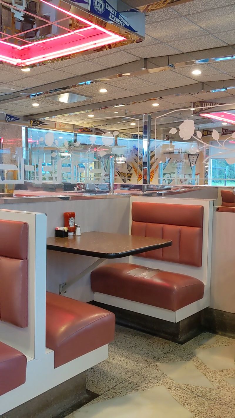 Roscoe Diner - Roscoe