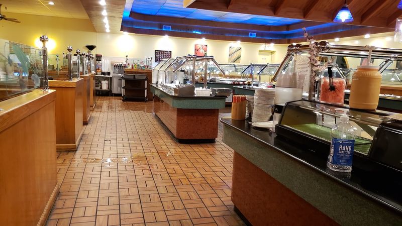 China Buffet & Sushi Bar