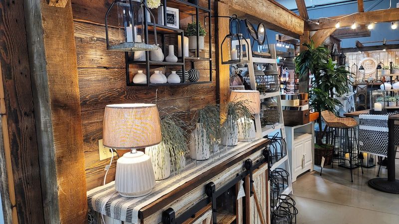 Seasonal Decorations That Celebrate Country Living