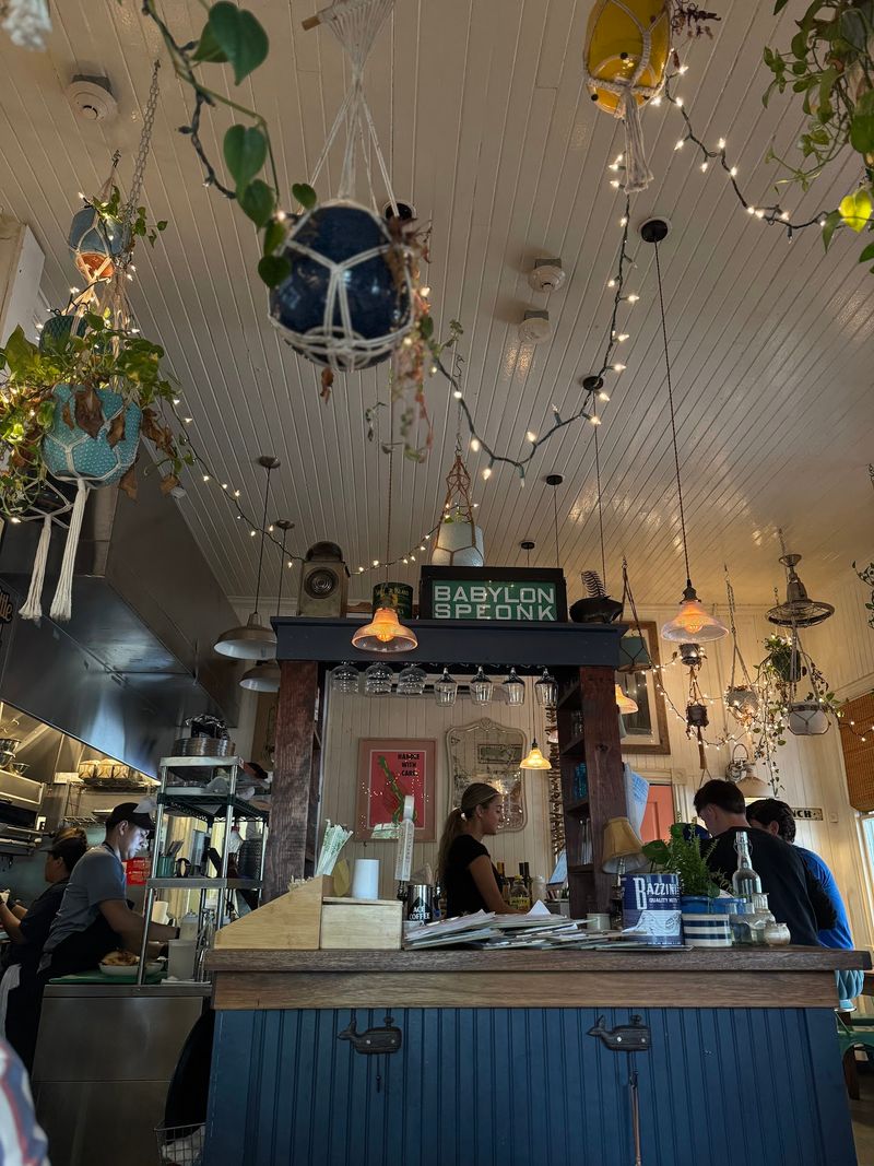 Little Gull Cafe