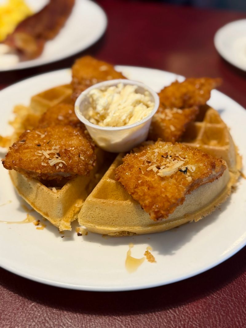 Strawberry Hill Diner, Tonopah's Roadside Stop Rewards The Long Drive