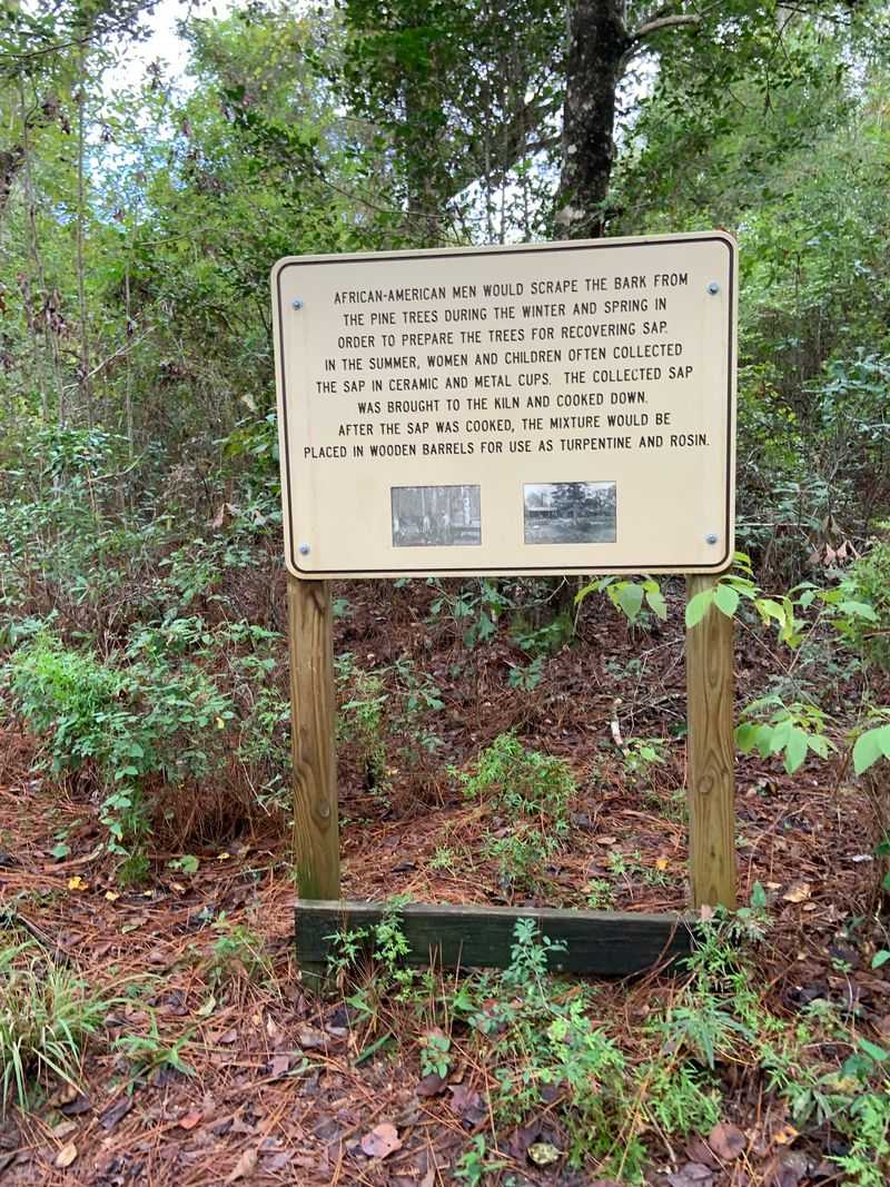  Tuxachanie Hiking Trail (West End Trailhead)