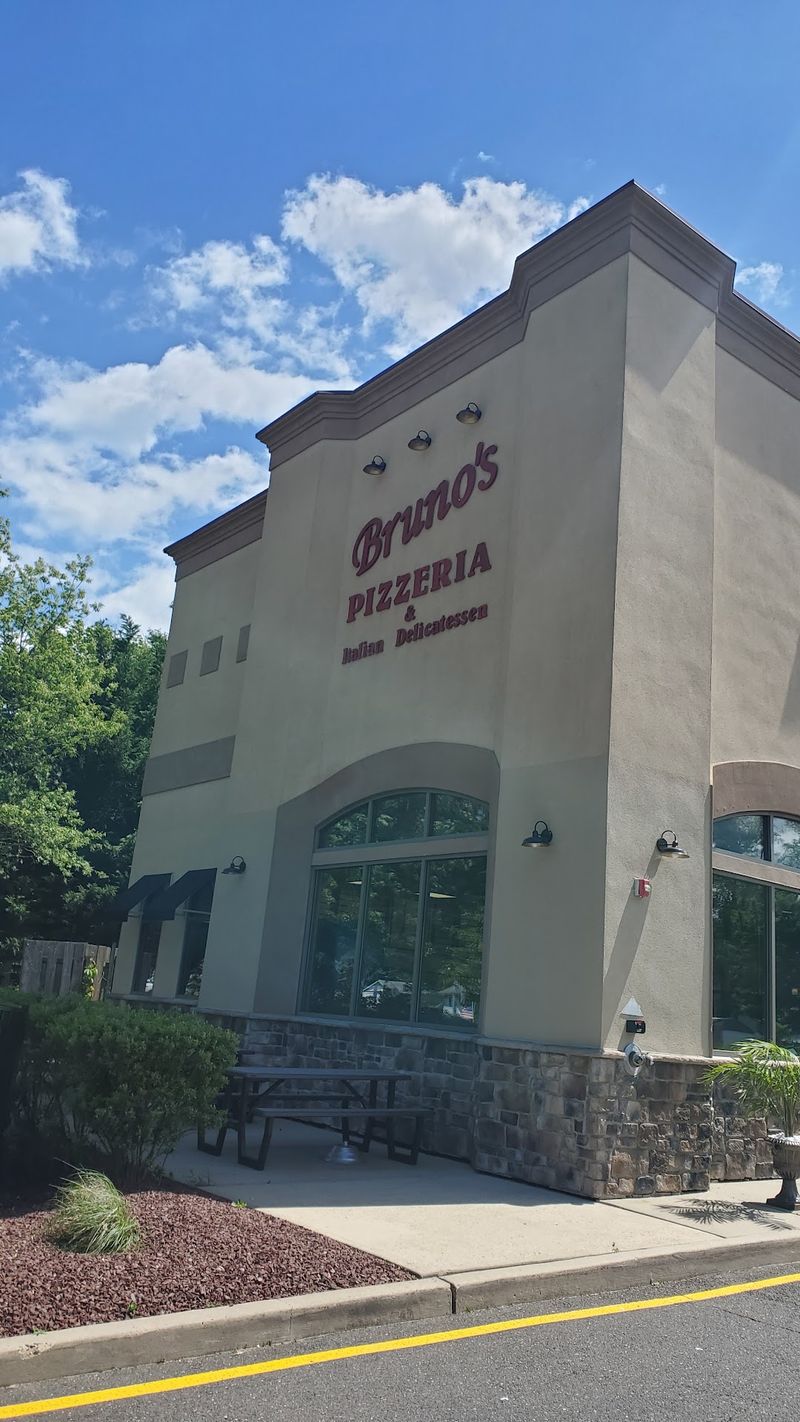 Bruno's Pizza & Subs