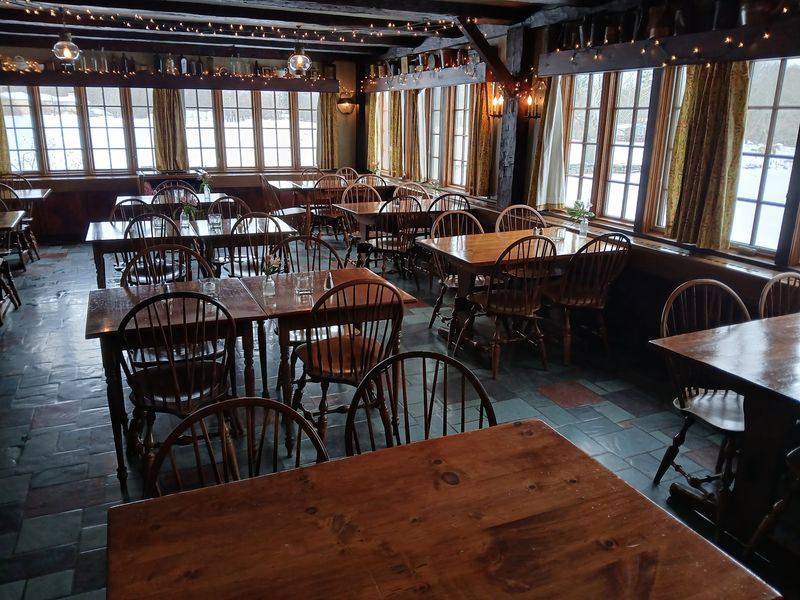 Salem Cross Inn