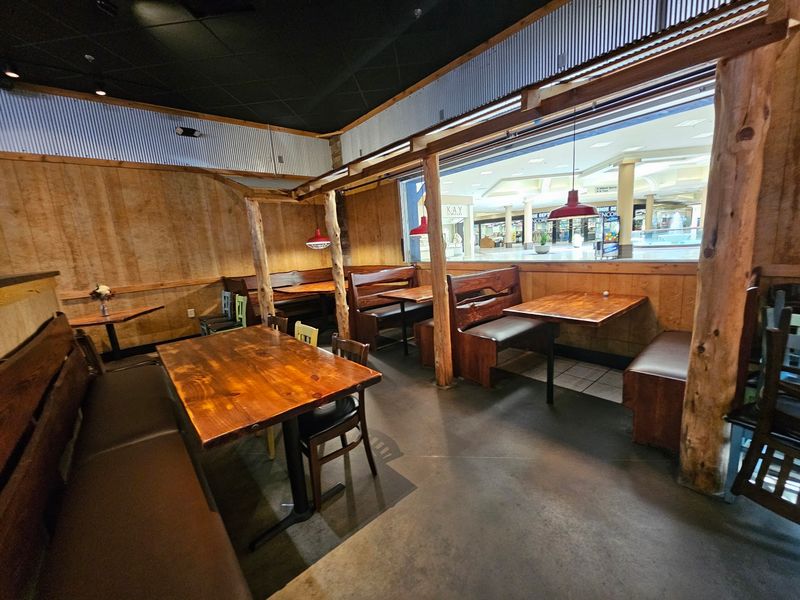 This Place Mixes Country Decor With A Swanky Twist