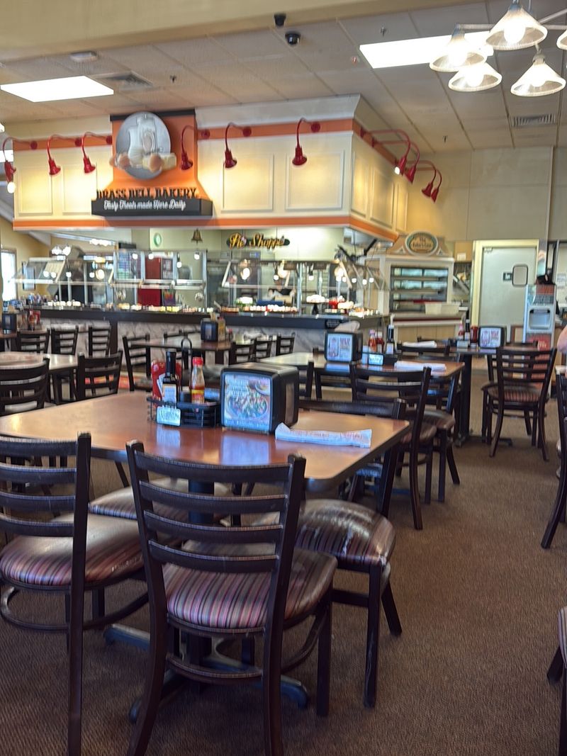 Golden Corral Buffet & Grill