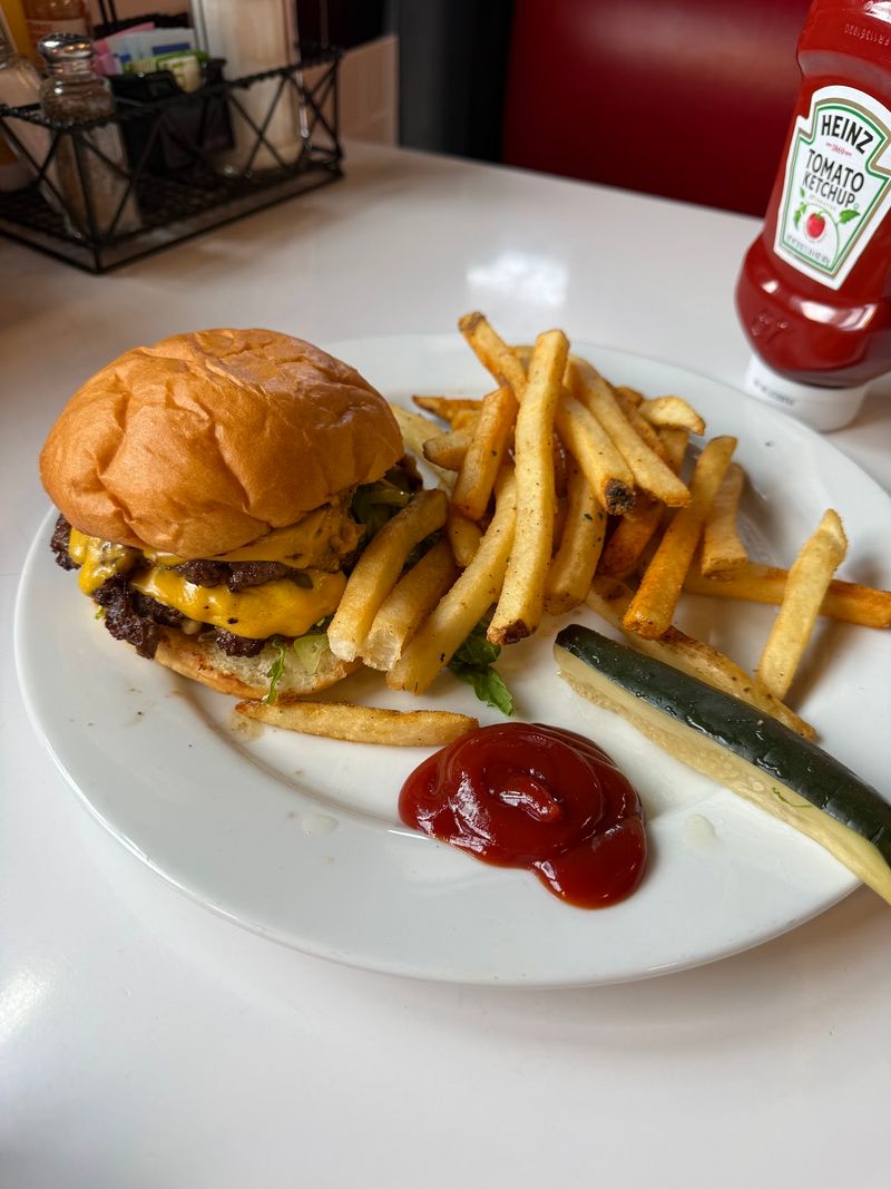 The Oakley Burger Everyone Talks About