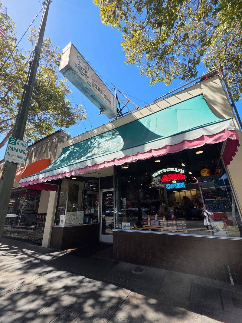 Bertucelli's La Villa Gourmet