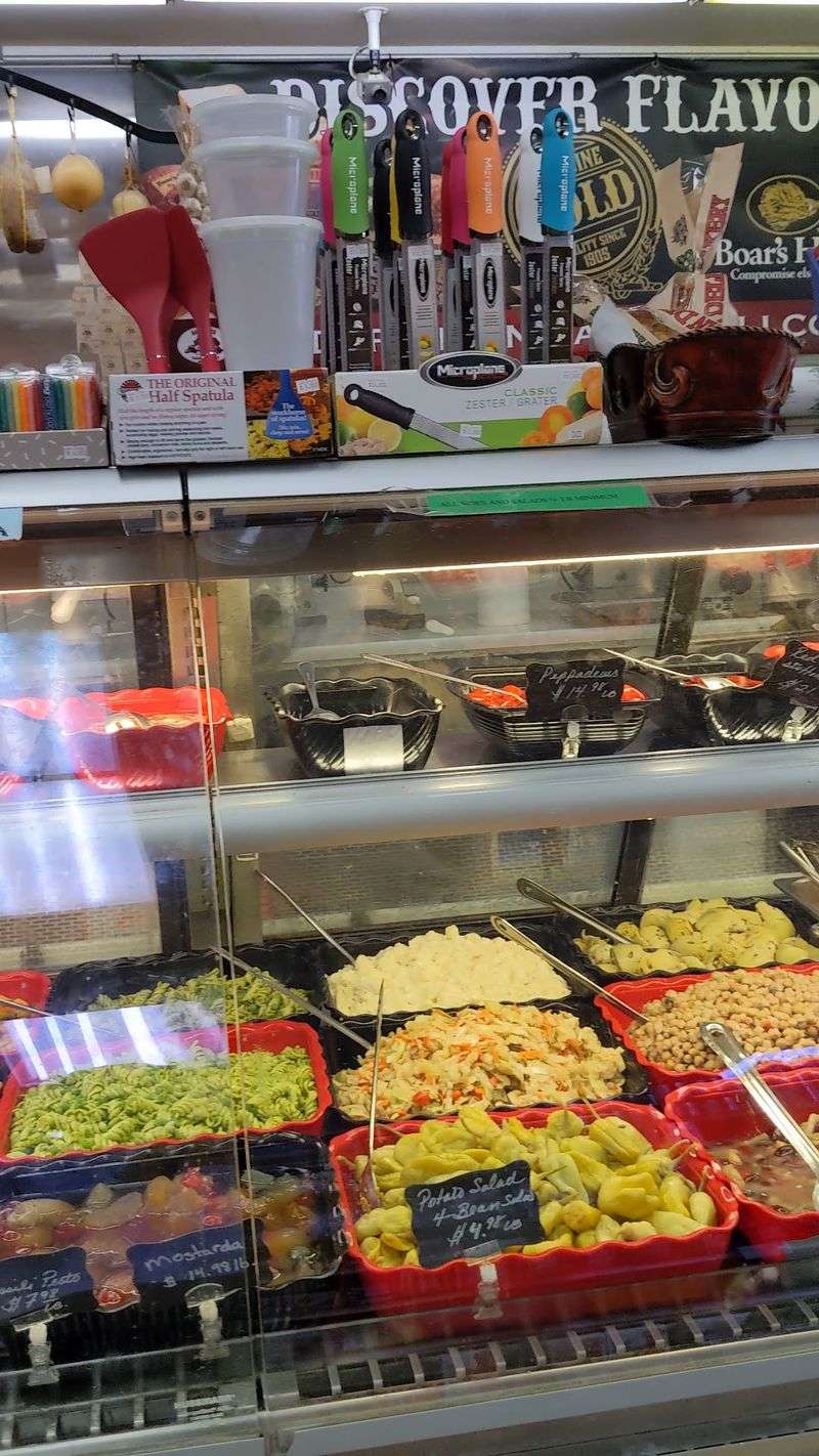 Bay Cities Italian Deli and Bakery, Santa Monica