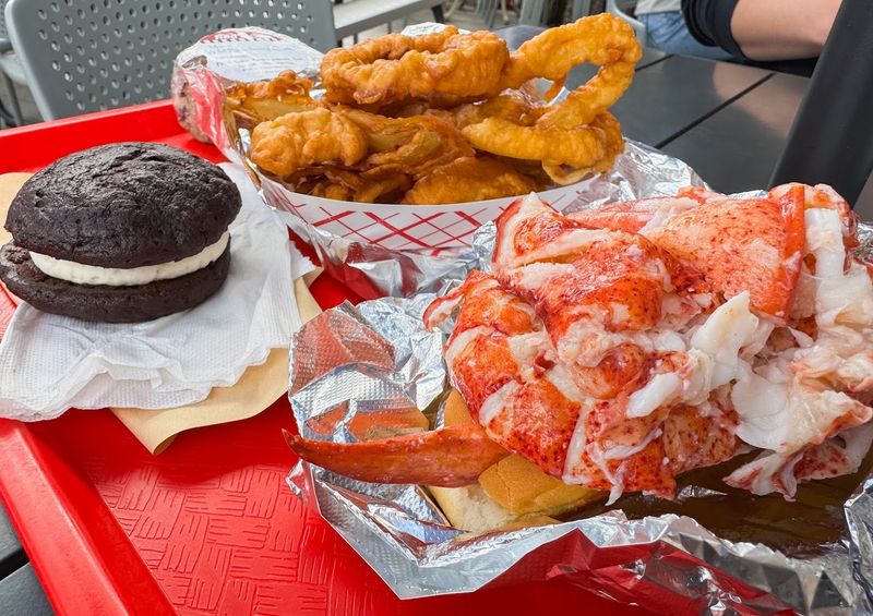 The Overflowing Lobster Roll Gives The Hype A Strong First Argument