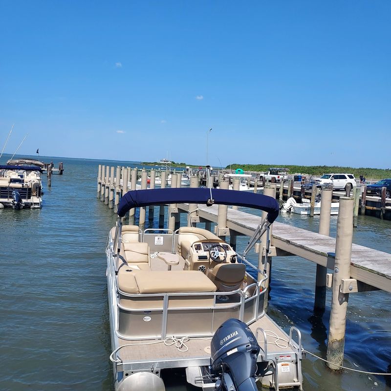 Rent A Boat, Explore Bay