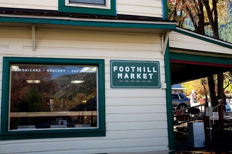 Where Neighbors Gather Midweek