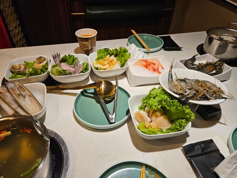 Xi Yue Hui Seafood Hot Pot