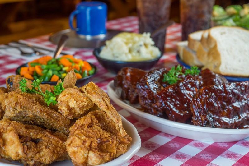 Paul Bunyan's Cook Shanty Feeds You Logging-Camp Style