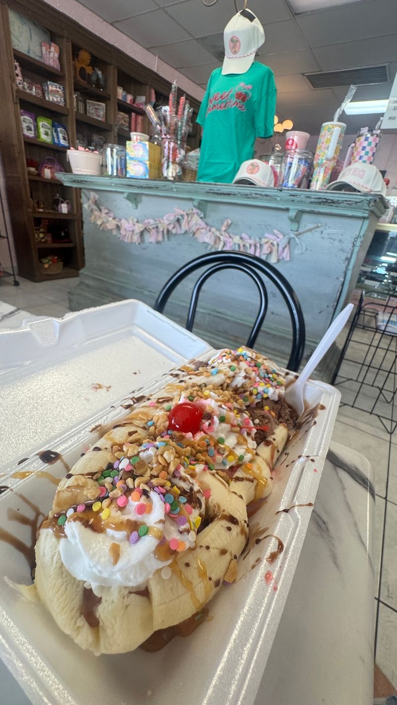 Milkshakes, Malts, And Banana Splits Done The Classic Way