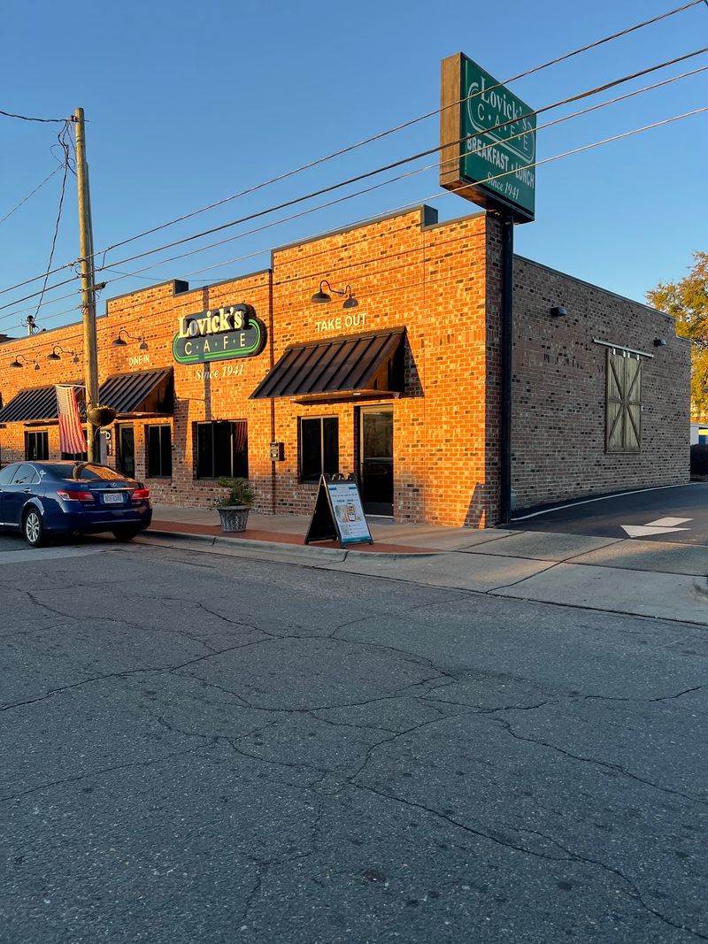 A Downtown Address With Eight Decades Behind It
