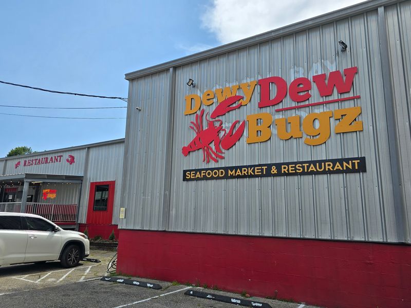 Dewy Dew Bugz Seafood Market & Restaurant