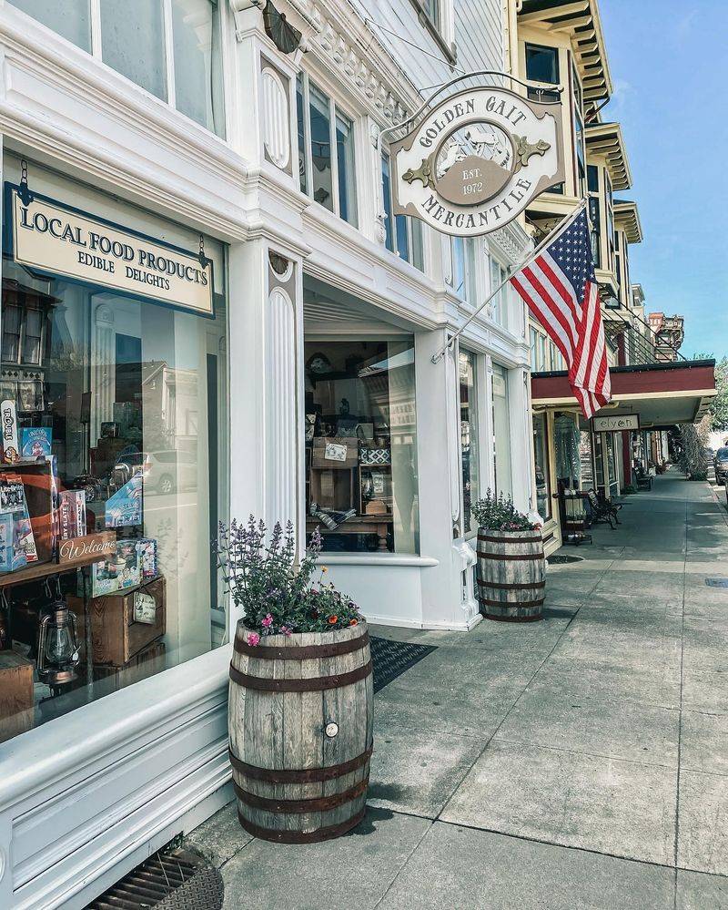 Main Street Shopping Without The Crowds